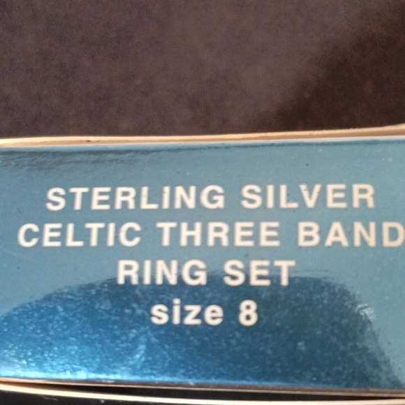 Avon Silver Braided Ring Set of Two Size 8 - Picture 3 of 3